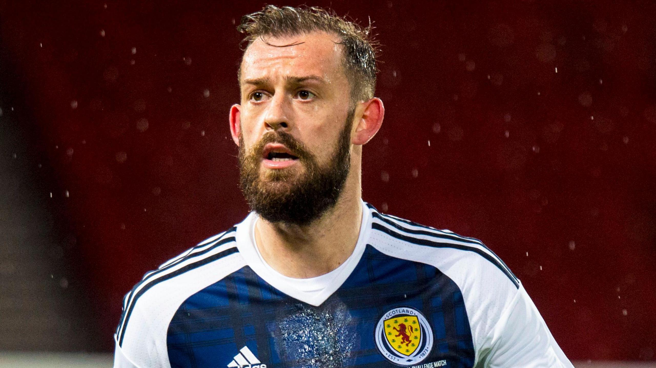 استیون فلچر، مهاجم سابق تیم ملی اسکاتلند، در ۳۸ سالگی از فوتبال خداحافظی کرد